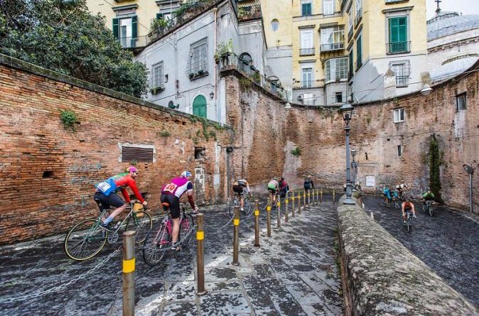 Napoli bike festival la vulcanica ciclostorica napoletana