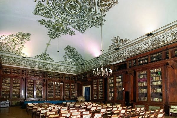 biblioteca nazionale di napoli