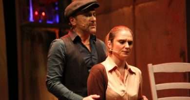 ‘Quartieri spagnoli’, il gran ritorno. Il musical di Gianfranco Gallo affida alle donne e al teatro un profondo messaggio di cambiamento e pace